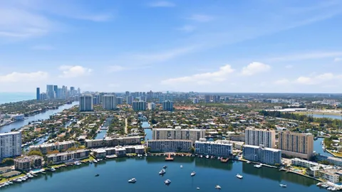 $289,900 | 401 Golden Isles Drive, Unit 1009, Hallandale Beach, FL 33009