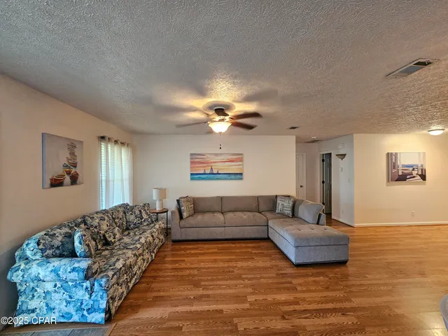 $2,100 | 2805 Gwendolen Court, Panama City, FL 32405