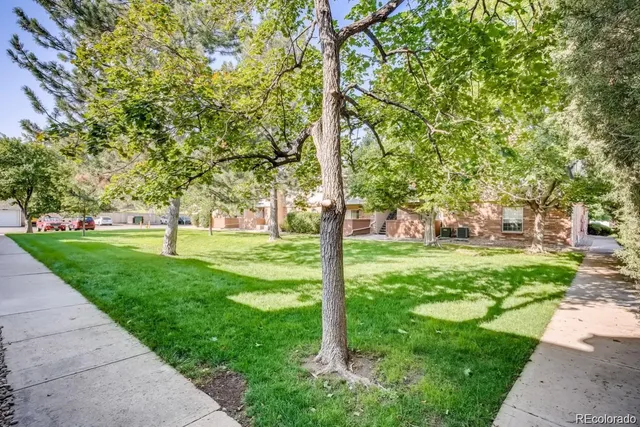 a house view with a outdoor space
