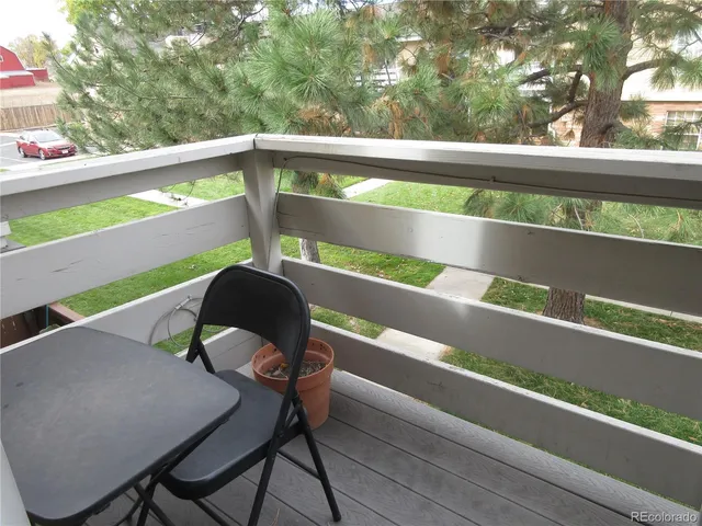 $1,800 | 3320 South Ammons Street, Unit 201, Lakewood, CO 80227