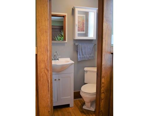 134 Beaconsfield Road Worcester, MA 01602 - Photo 16 of 30