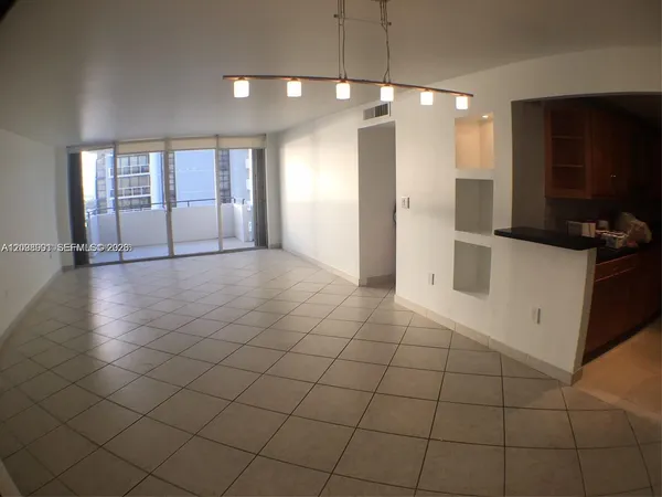 $6,800 | 11 Island Avenue, Unit 1505, Miami Beach, FL 33139