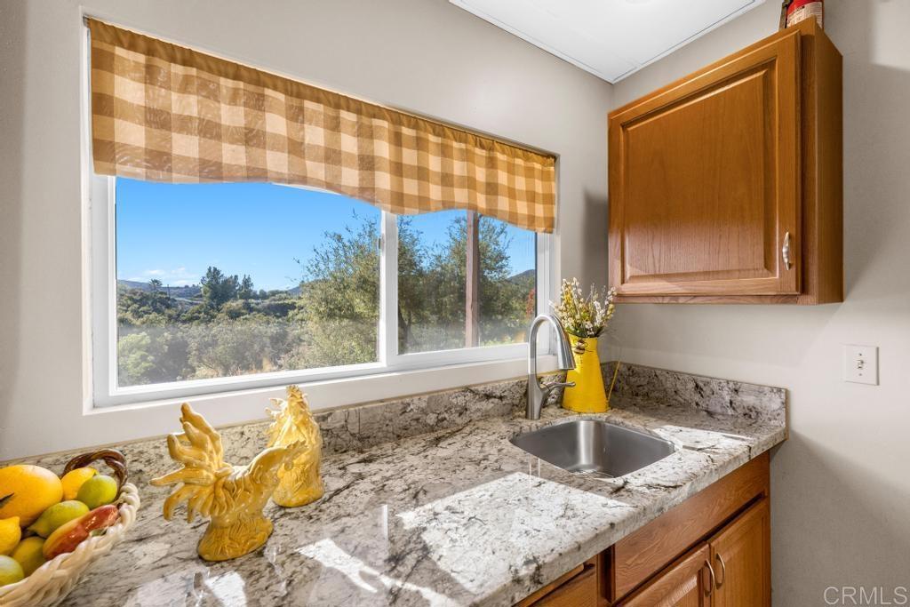 1131 Rainbow Valley Boulevard Fallbrook, CA 92028 - Photo 24 of 73