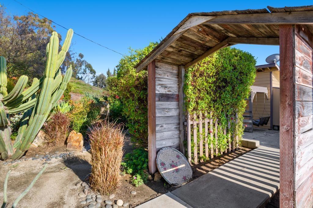 1131 Rainbow Valley Boulevard Fallbrook, CA 92028 - Photo 53 of 73