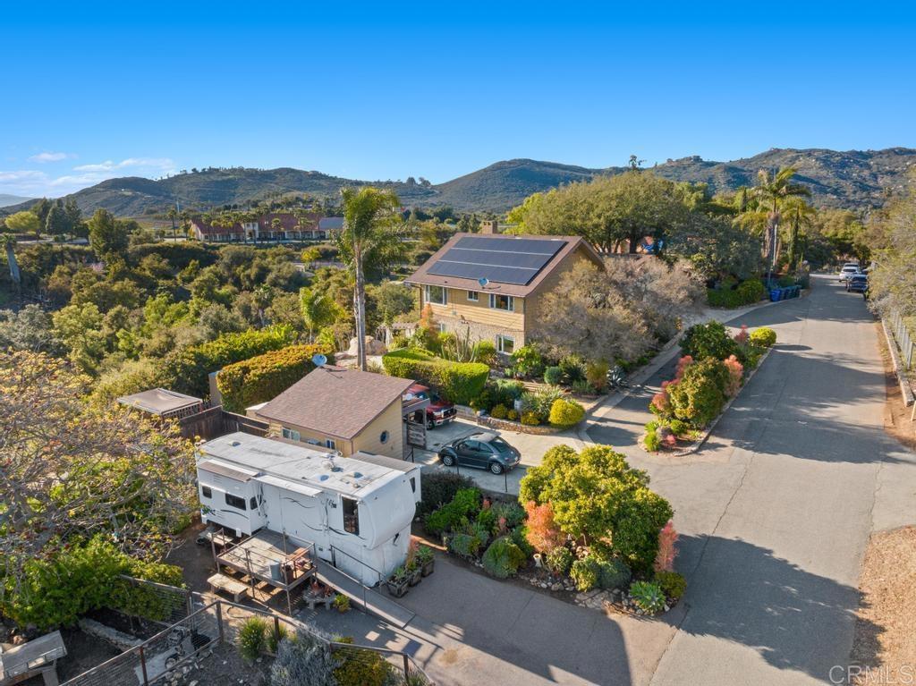 1131 Rainbow Valley Boulevard Fallbrook, CA 92028 - Photo 68 of 73 an aerial view of multiple house