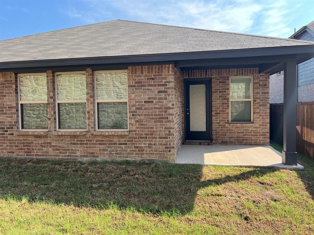 1809 Osage Trail Mesquite, TX 75149 - Photo 18 of 18 a front view of a house
