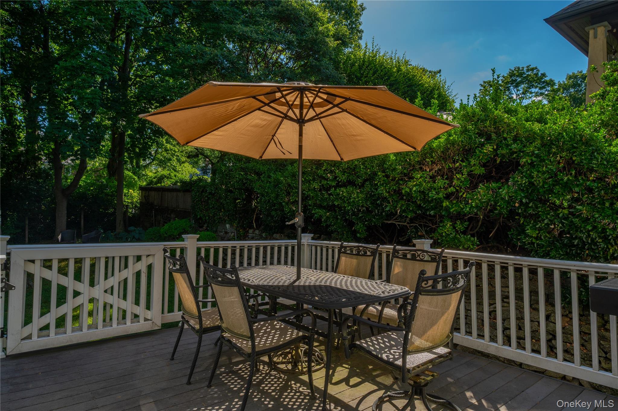 8 Burton Road Larchmont, NY 10538 - Photo 24 of 29