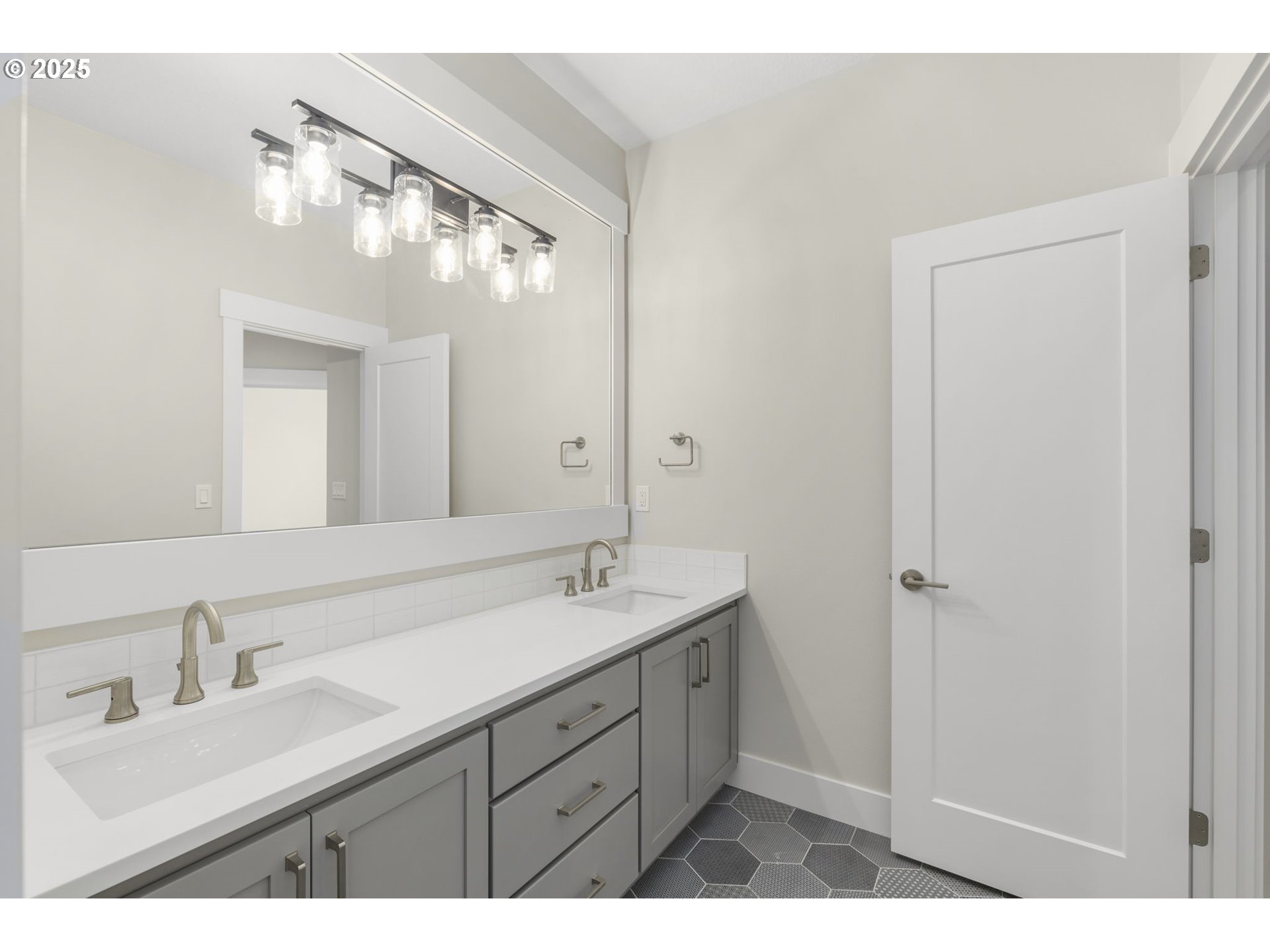 17641 Northwest Layla Drive Portland, OR 97229 - Photo 24 of 46