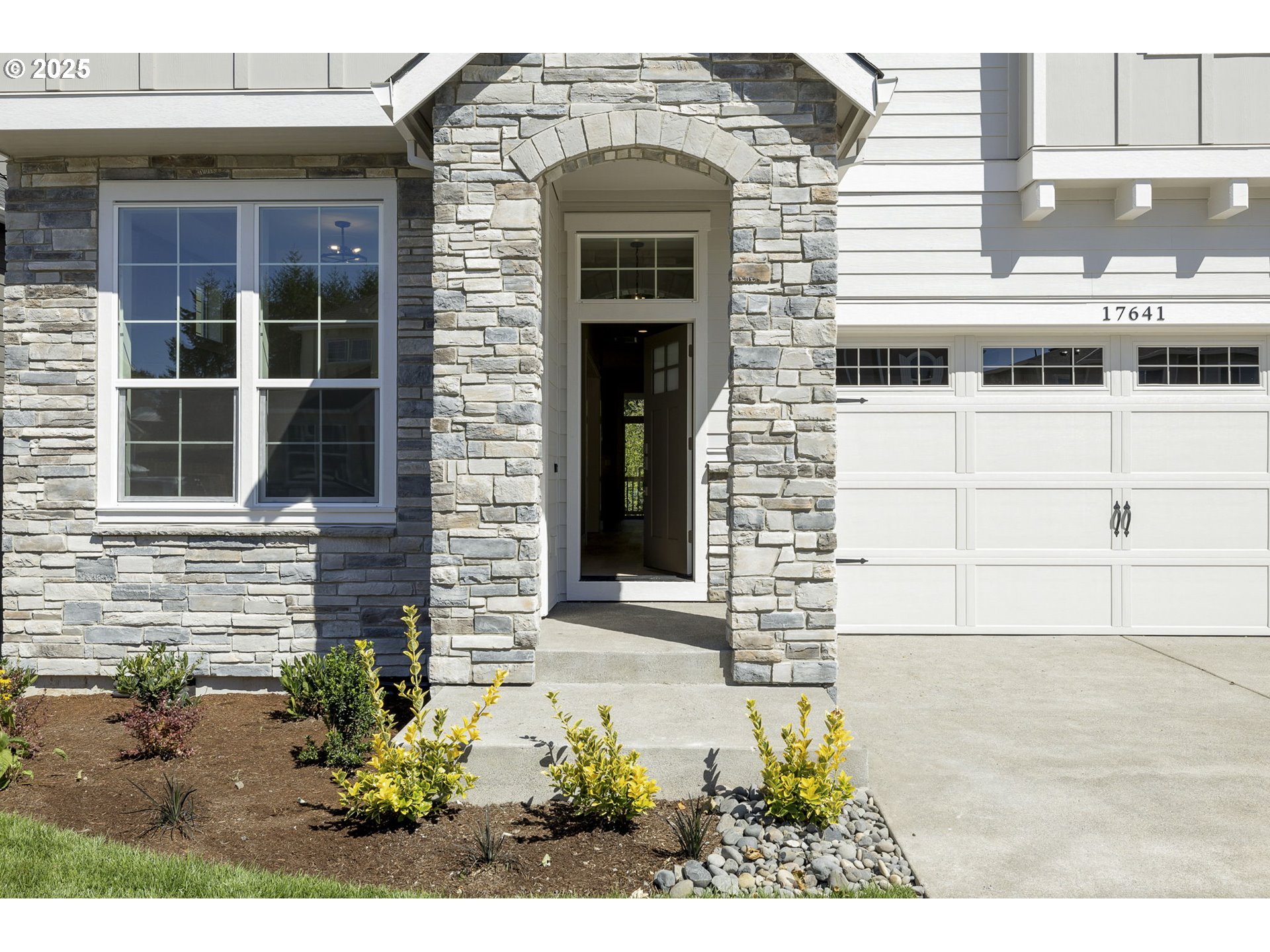 17641 Northwest Layla Drive Portland, OR 97229 - Photo 3 of 46