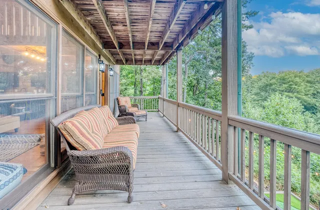 a view of a back yard of a house