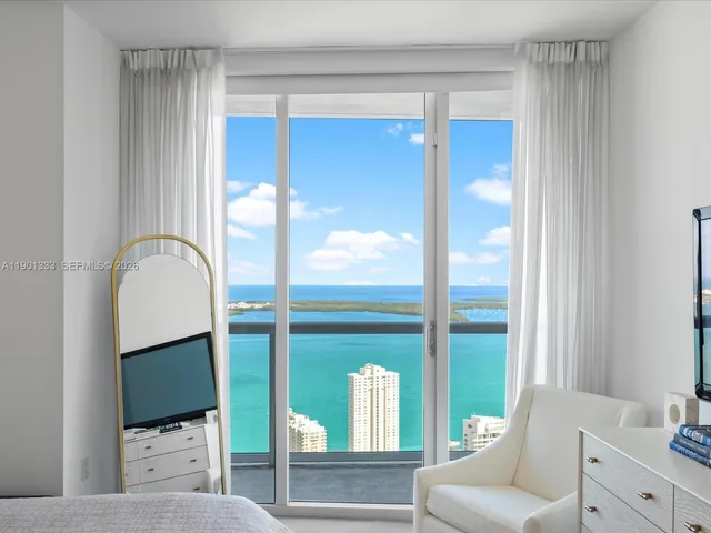 $795,000 | 475 Brickell Avenue, Unit 5507, Miami, FL 33131