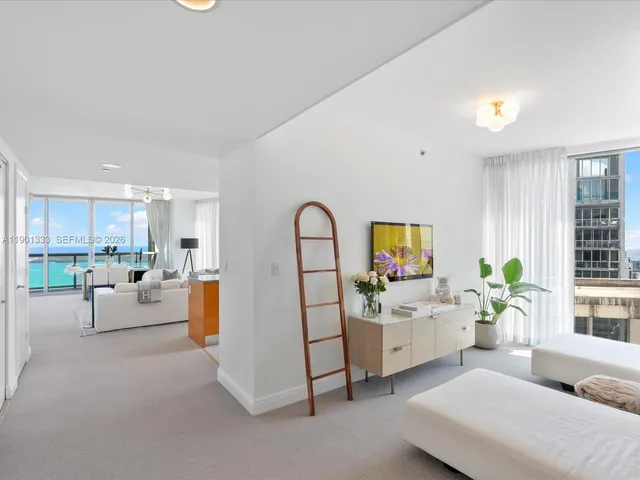 $795,000 | 475 Brickell Avenue, Unit 5507, Miami, FL 33131