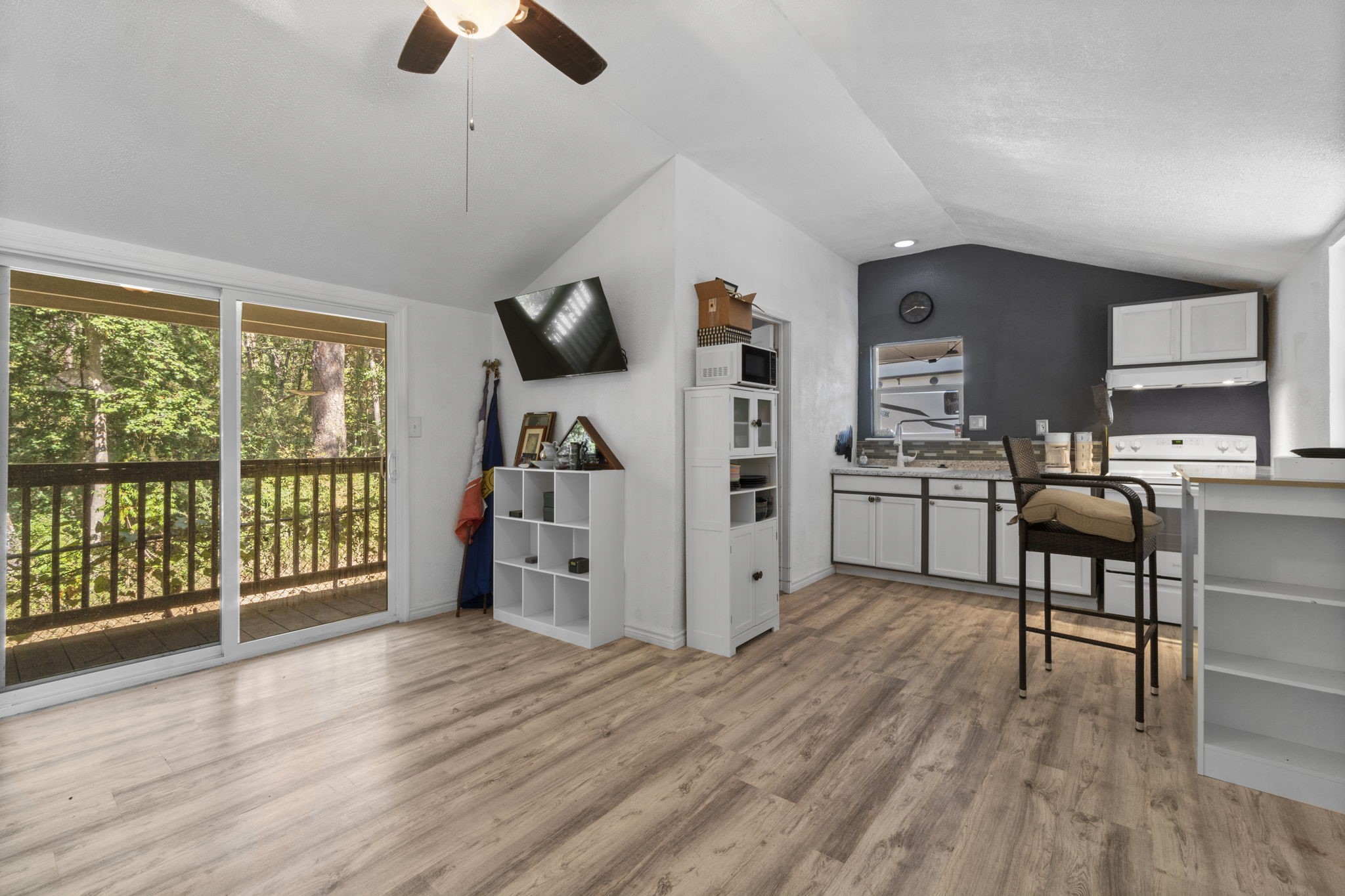 384 Phillips Road Onalaska, TX 77360 - Photo 16 of 28