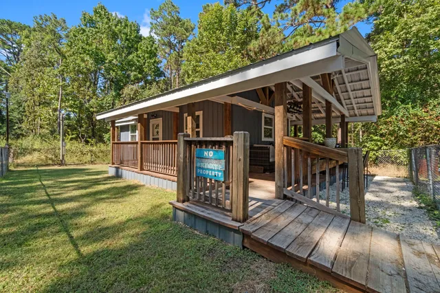 $89,000 | 384 Phillips Road, Onalaska, TX 77360