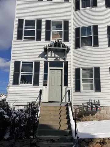 $1,800 | 77 Harlem Street, Unit 3, Worcester, MA 01610