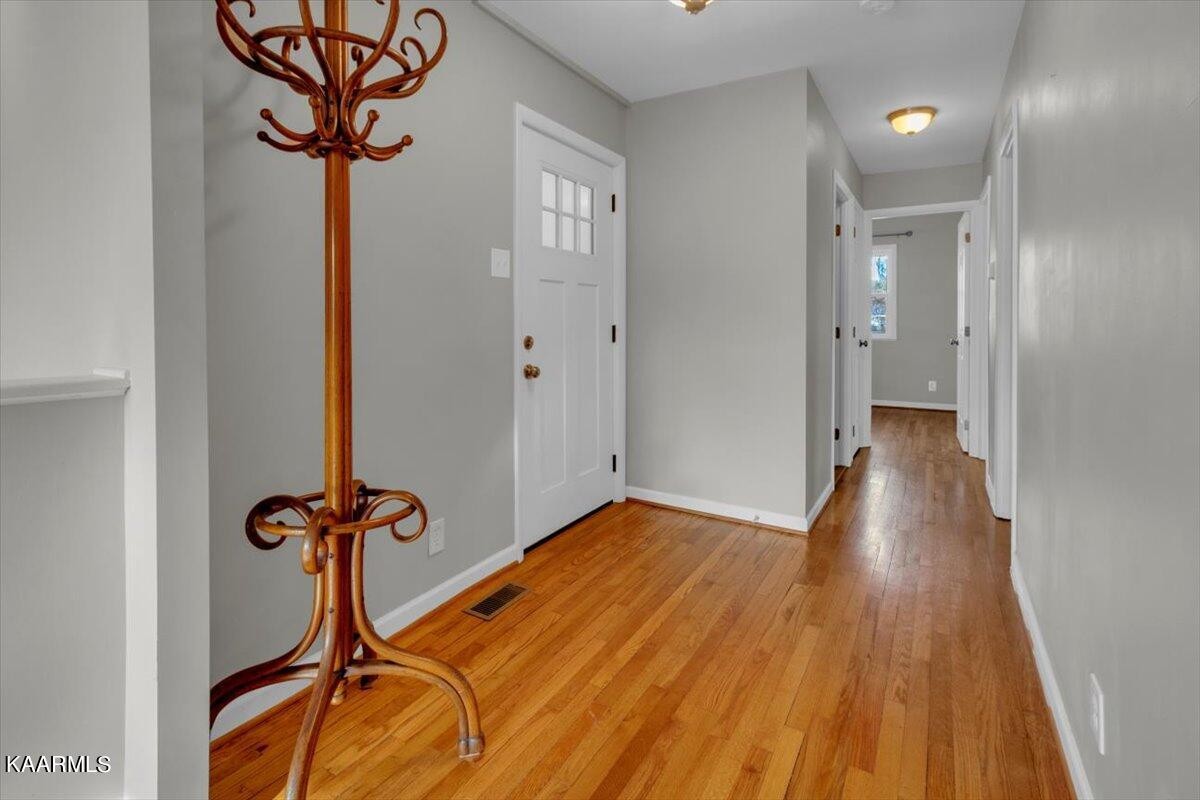 103 Chatham Lane Oak Ridge, TN 37830 - Photo 6 of 30 Gallery Image 6