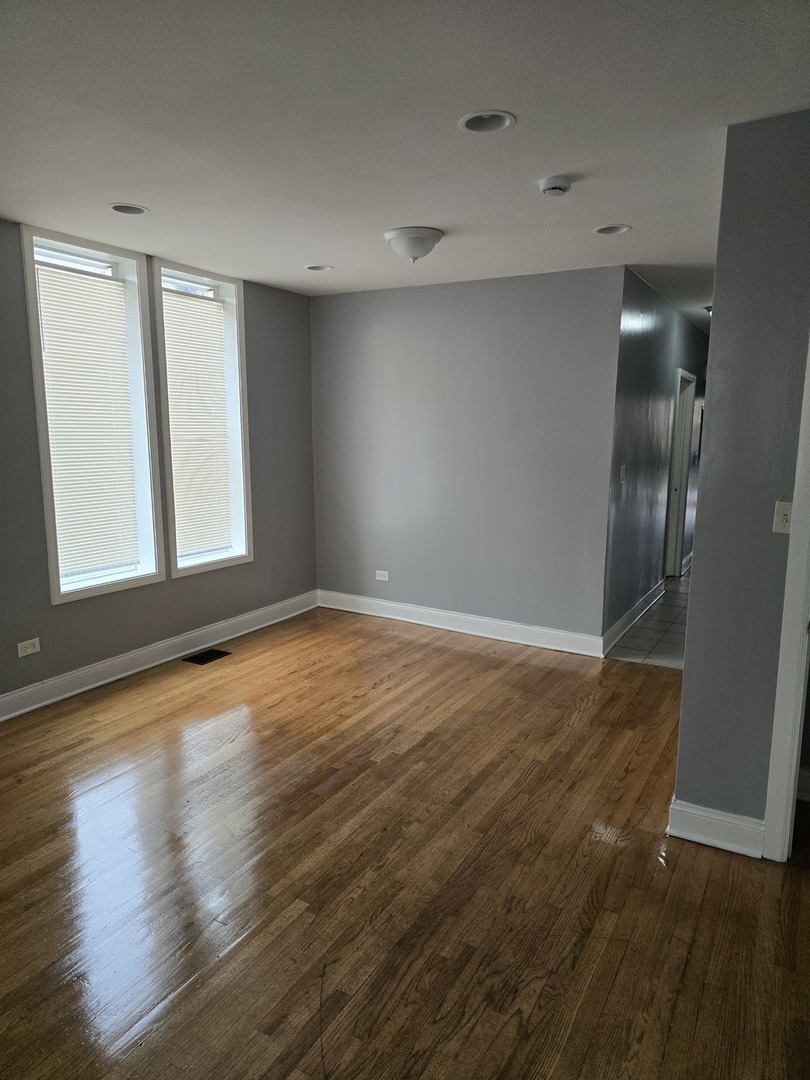 5621 South Green Street Chicago, IL 60621 - Photo 3 of 24