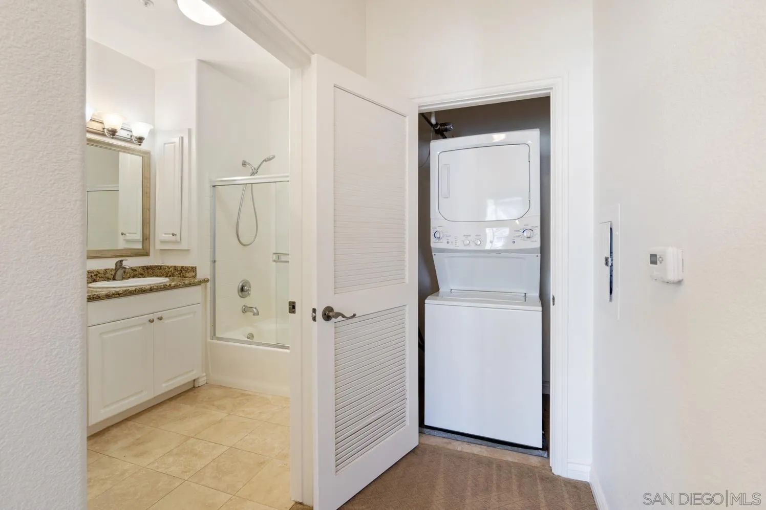 9263 Regents Road, Unit B407 La Jolla, CA 92037 - Photo 11 of 22 Gallery Image 11