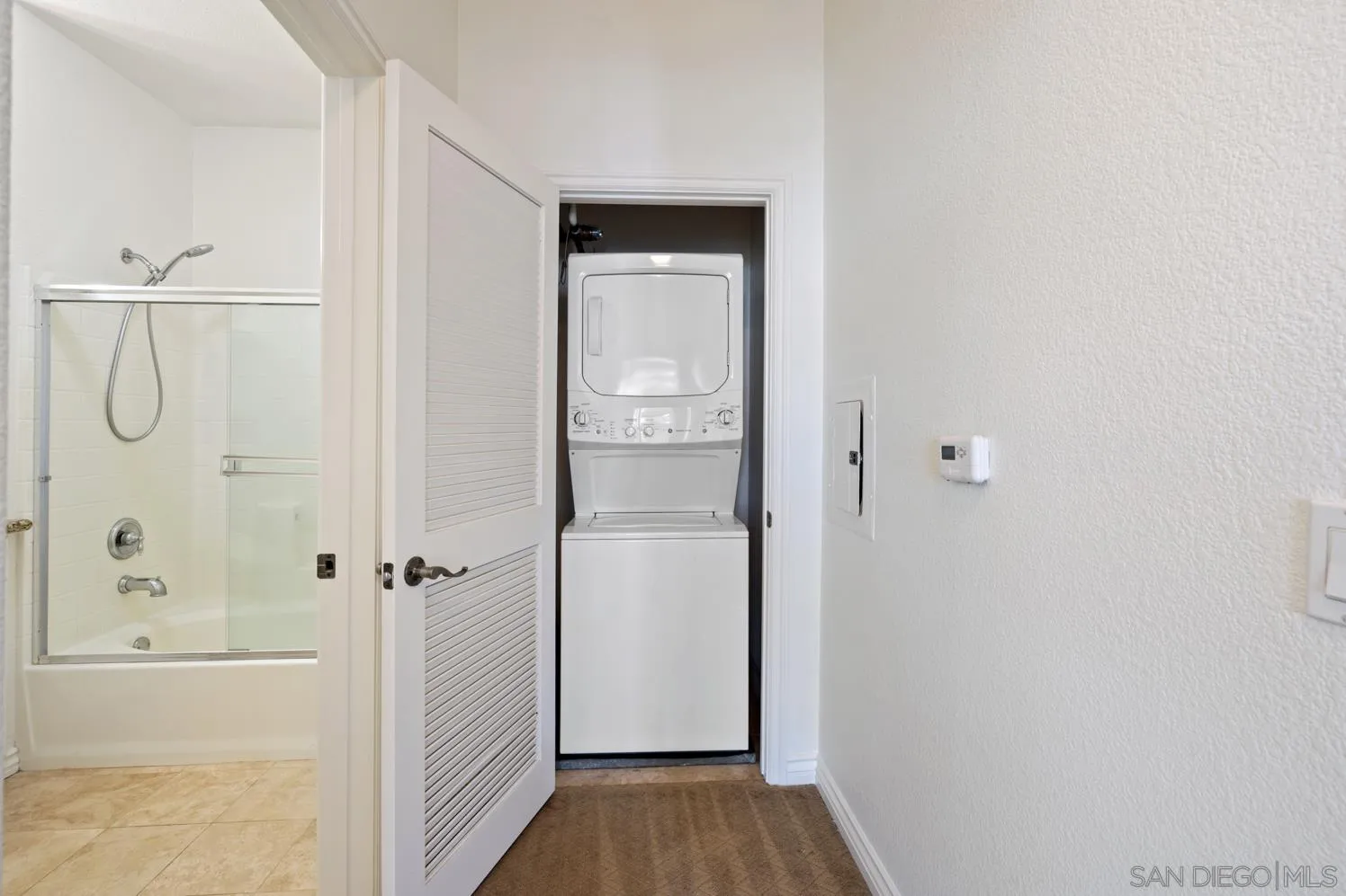 9263 Regents Road, Unit B407 La Jolla, CA 92037 - Photo 10 of 22 Gallery Image 10