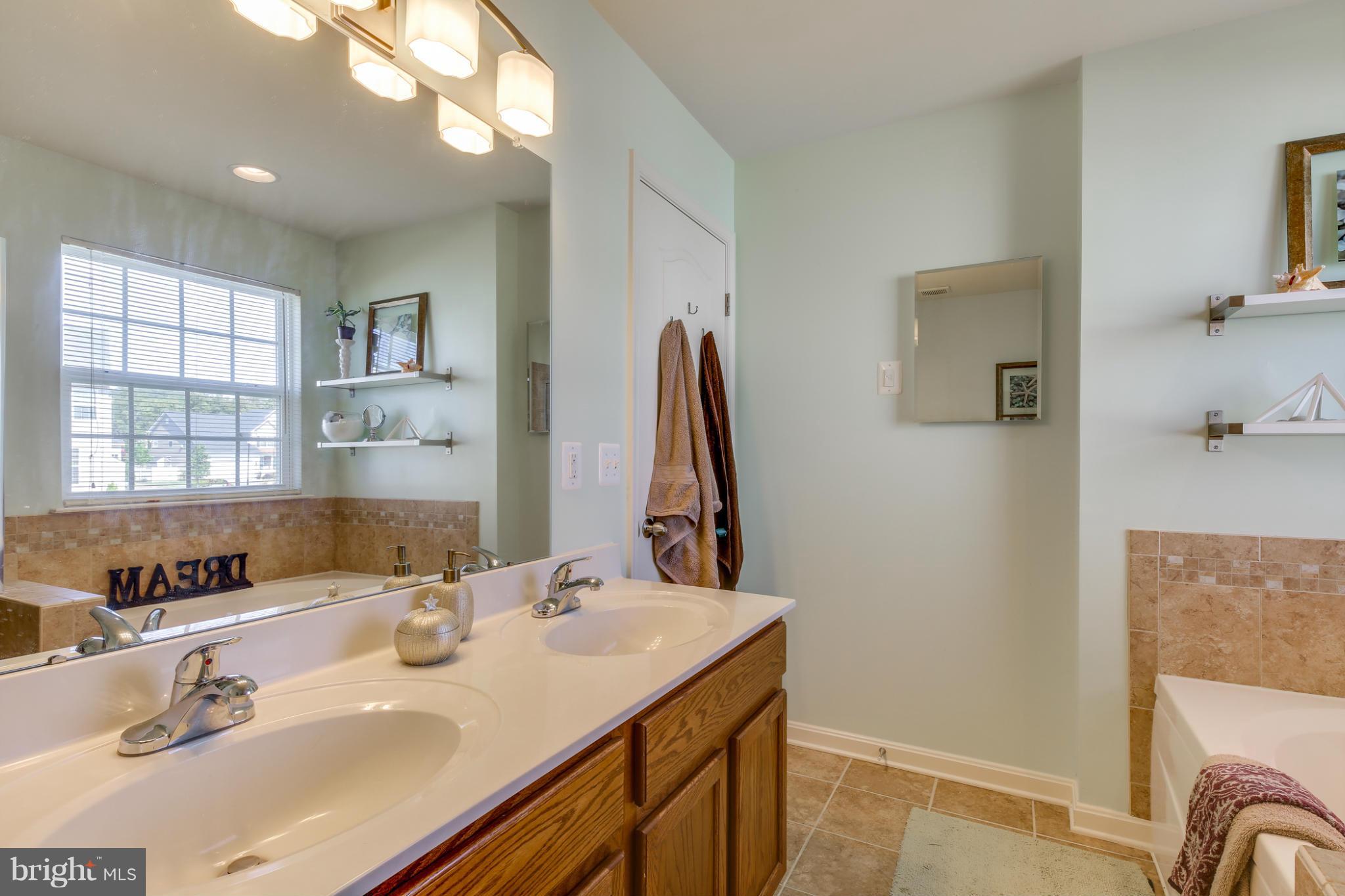 4004 Lock Tender Court Point of Rocks, MD 21777 - Photo 26 of 30 Bath (Master)