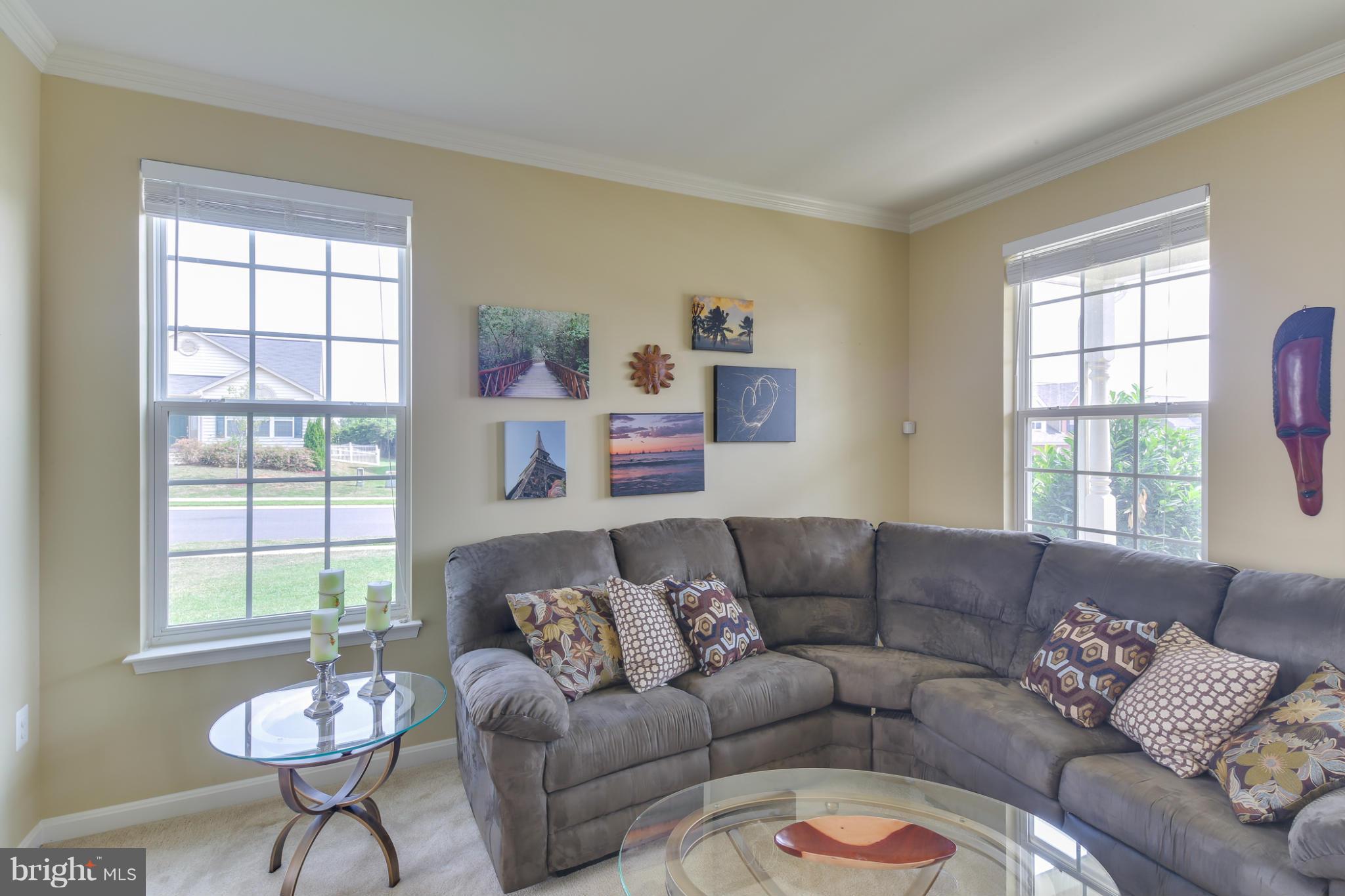 4004 Lock Tender Court Point of Rocks, MD 21777 - Photo 7 of 30 Living Room