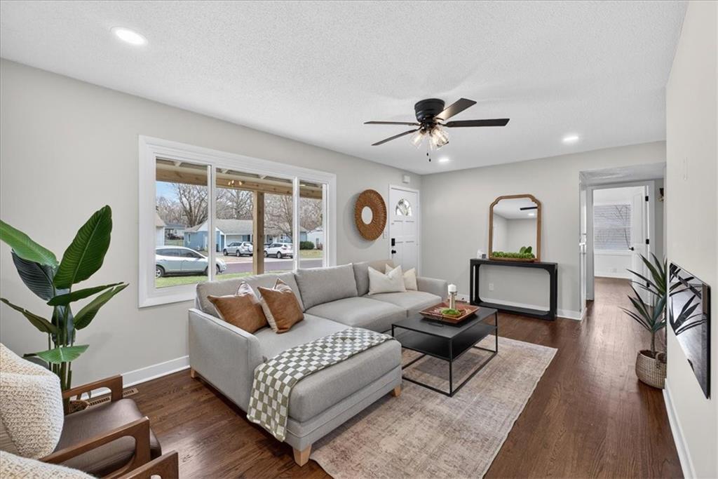 7100 Reeds Road Overland Park, KS 66204 - Photo 8 of 32