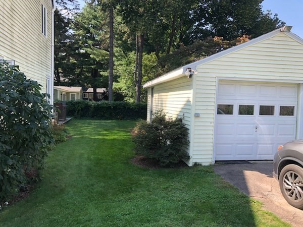 26 New Meadows Road Winchester, MA 01890 - Photo 11 of 13 Gallery Image 11