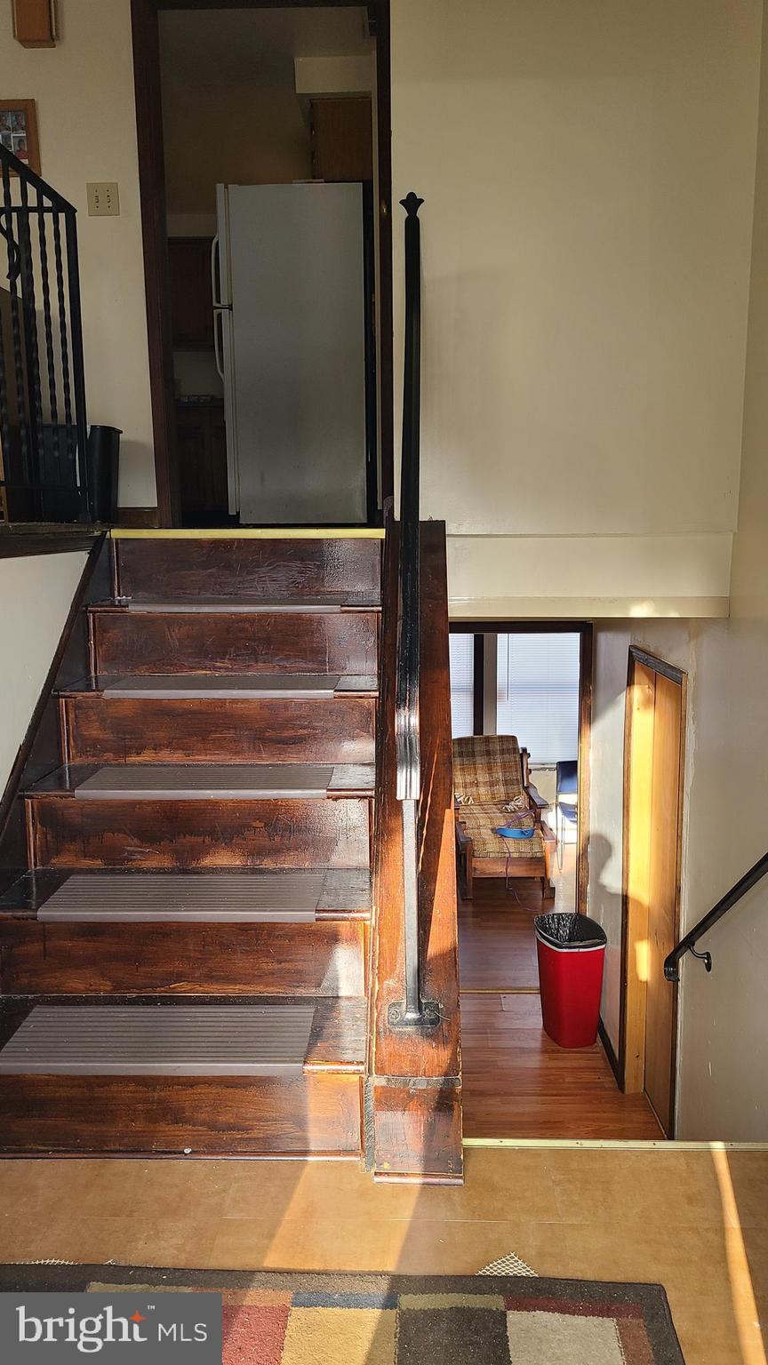 525 Jackson Road Williamstown, NJ 08094 - Photo 5 of 14 a view of entryway and hall