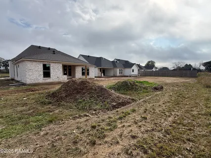 $441,775 | 112 Spring Meadow Drive, Broussard, LA 70518