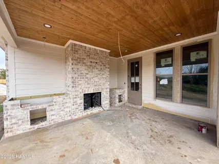 $431,000 | 112 Spring Meadow Drive, Broussard, LA 70518