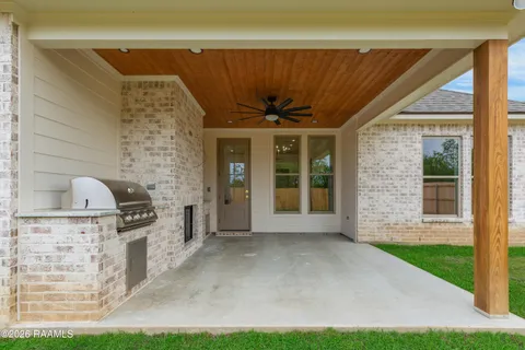 $431,000 | 112 Spring Meadow Drive, Broussard, LA 70518