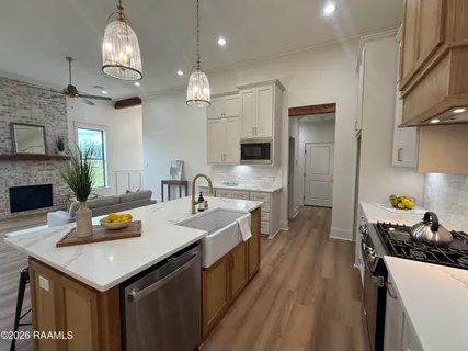 $431,000 | 112 Spring Meadow Drive, Broussard, LA 70518