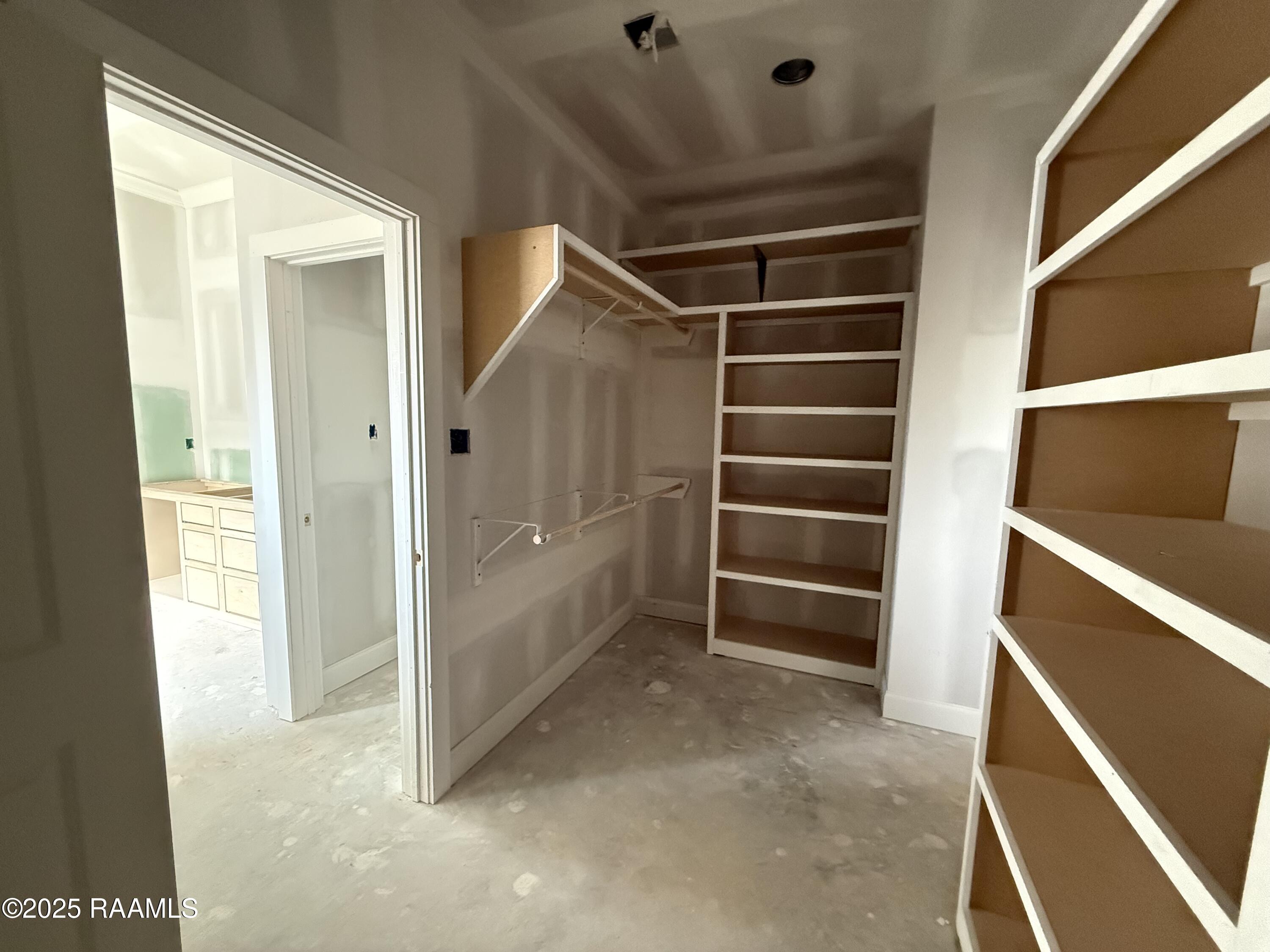 112 Spring Meadow Drive Broussard, LA 70518 - Photo 10 of 22 Primary closet