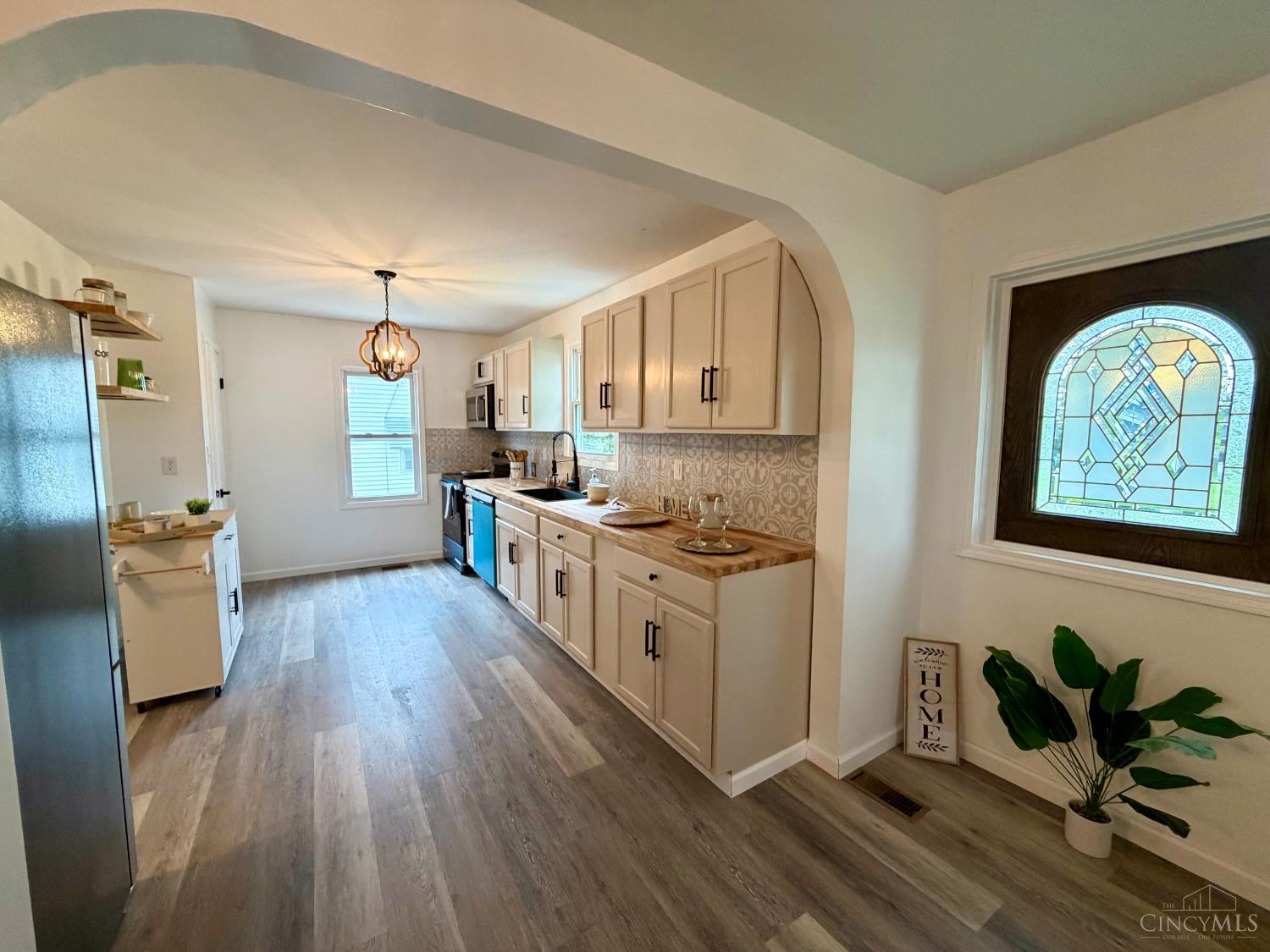 1194 Old Oxford Road Hamilton, OH 45013 - Photo 4 of 14