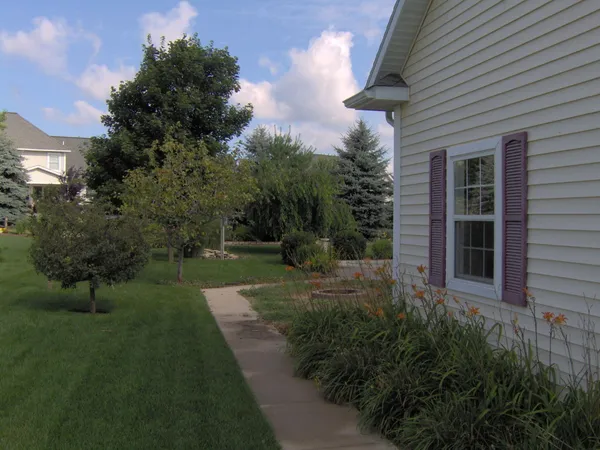 $719,900 | 3846 Stone Ridge Drive, Traverse City, MI 49684