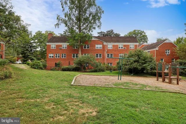 a view of outdoor space yard and patio