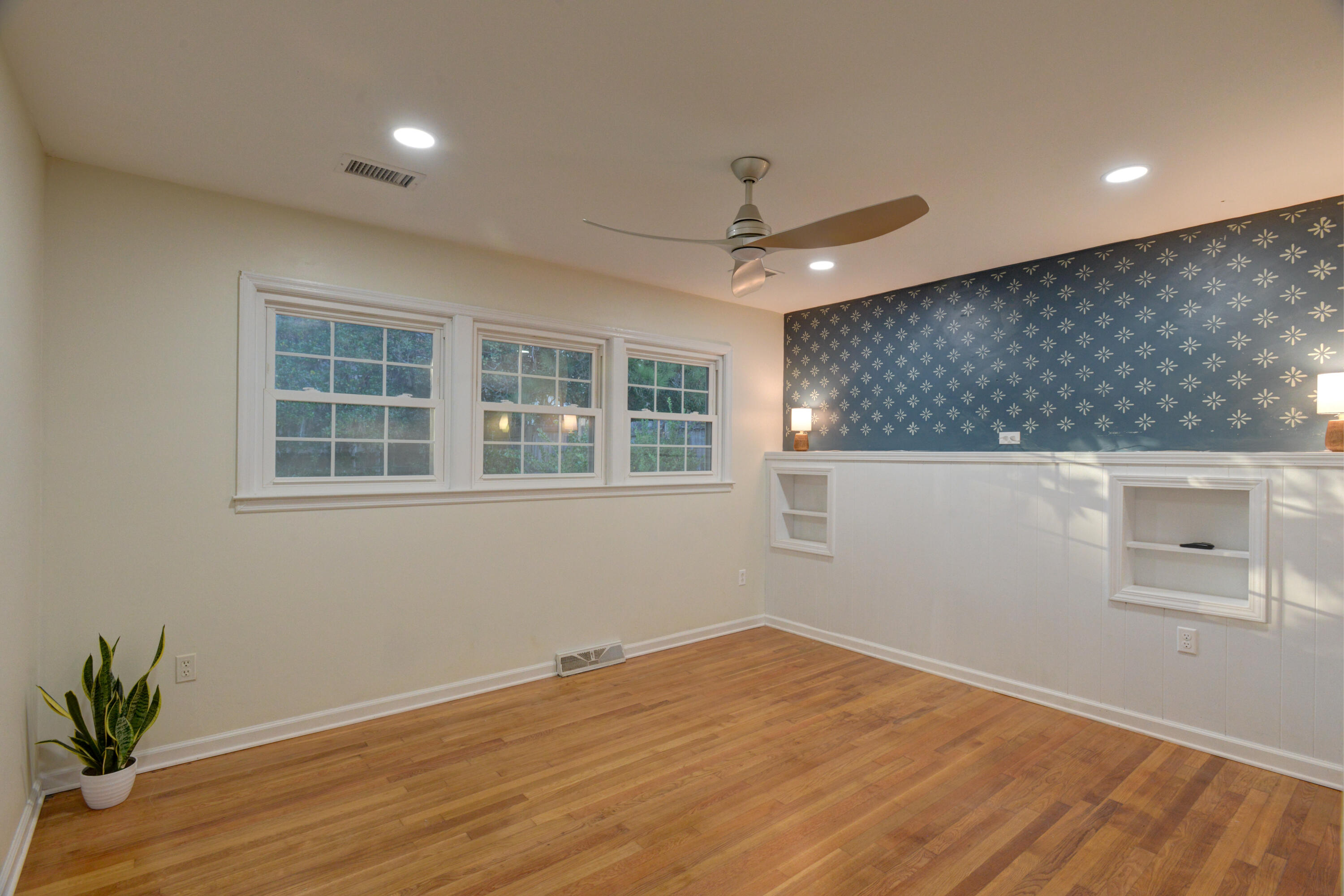 8650 Delhi Road North Charleston, SC 29406 - Photo 16 of 41 8650delhi2nd27