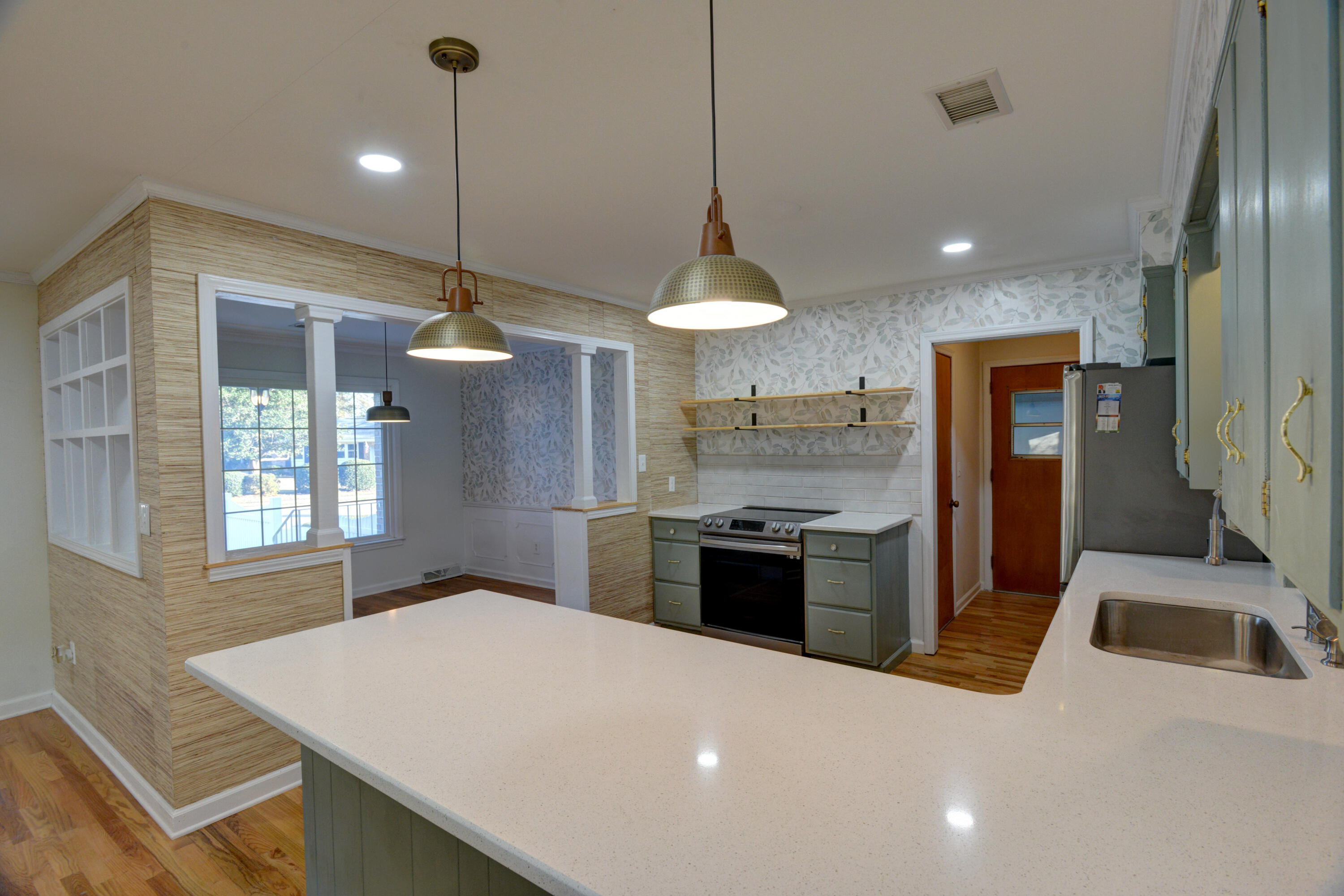 8650 Delhi Road North Charleston, SC 29406 - Photo 5 of 41 8650delhi2nd15