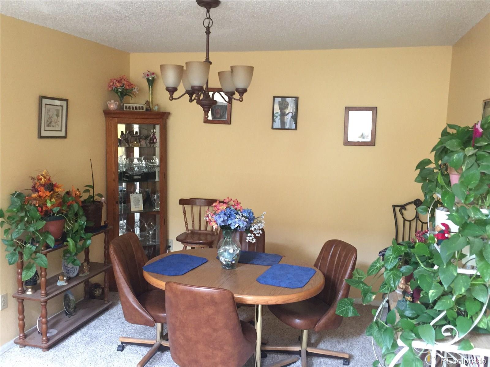 862 South Rifle Way Aurora, CO 80017 - Photo 4 of 11 Gallery Image 4
