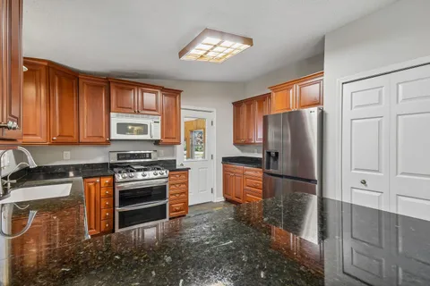 $475,000 | 6511 Sands Road, Crystal Lake, IL 60014