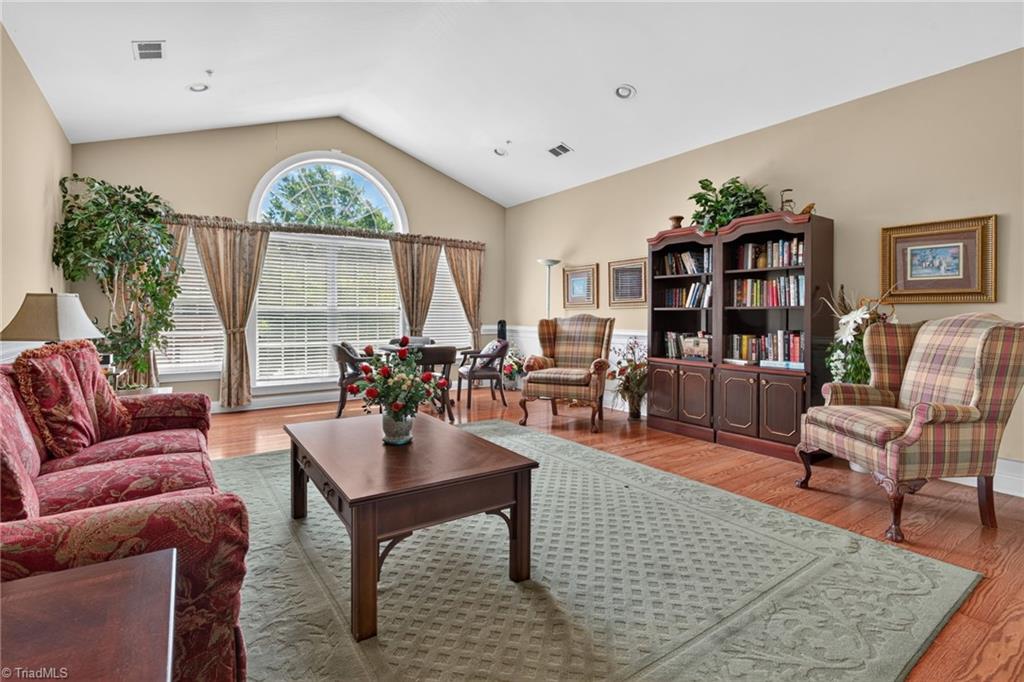 522 College Road, Unit 207 Greensboro, NC 27410 - Photo 15 of 34