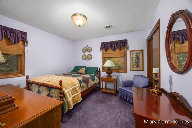 $519,000 | 6662 Buttrick Avenue Southeast, Alto, MI 49302