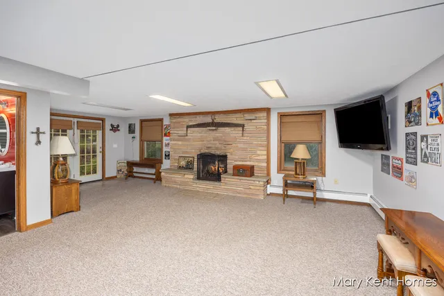 $519,000 | 6662 Buttrick Avenue Southeast, Alto, MI 49302