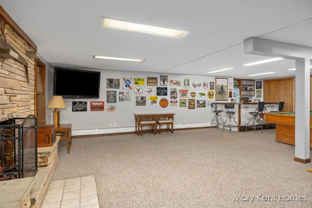 $519,000 | 6662 Buttrick Avenue Southeast, Alto, MI 49302