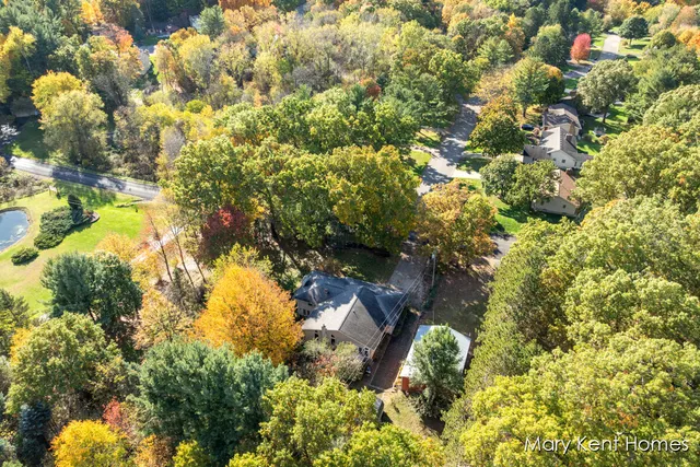 $519,000 | 6662 Buttrick Avenue Southeast, Alto, MI 49302