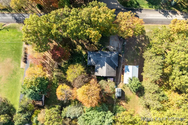 $519,000 | 6662 Buttrick Avenue Southeast, Alto, MI 49302