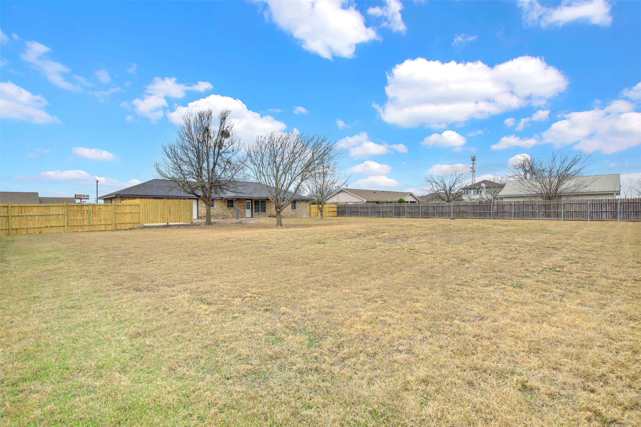 131 Meadow Valley Loop Jarrell, TX 76537 - Photo 29 of 32