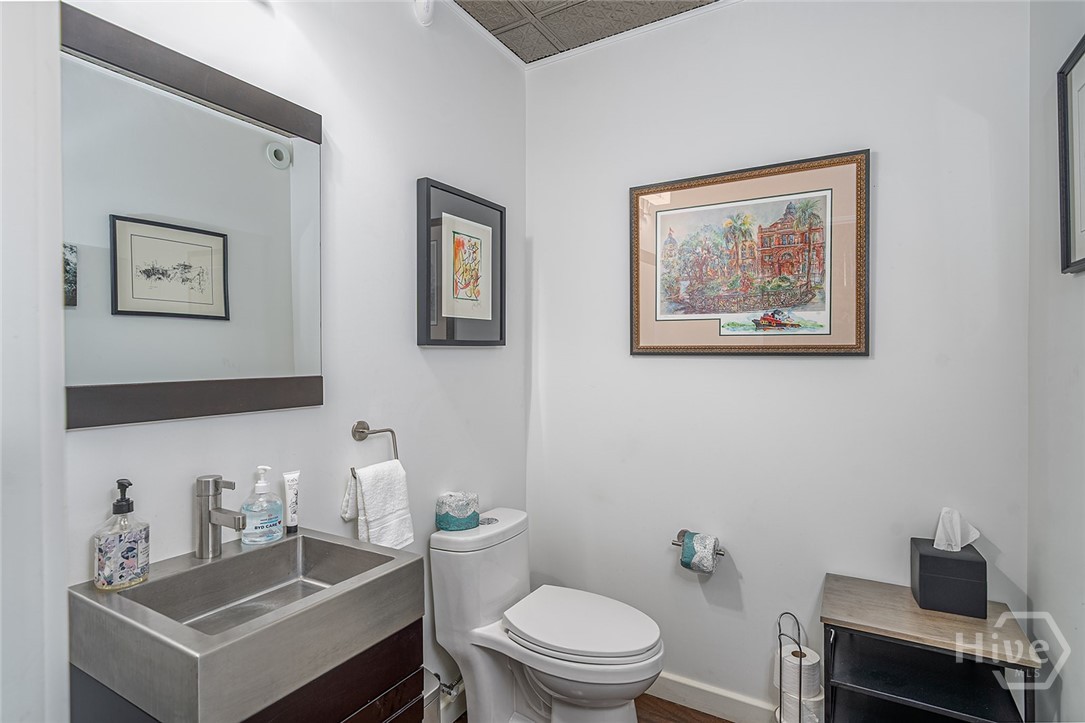 42 East Bay Street, Unit 5 Savannah, GA 31401 - Photo 24 of 37