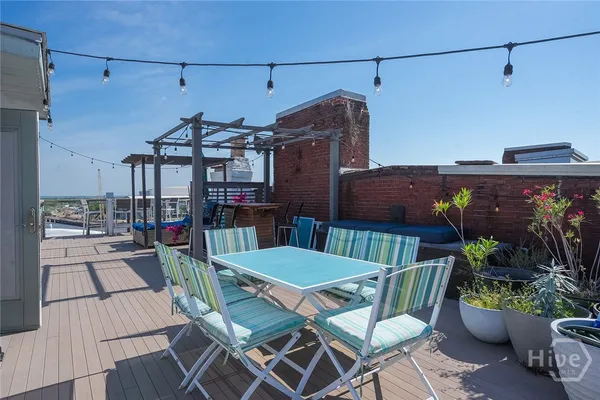 $1,475,000 | 42 East Bay Street, Unit 5, Savannah, GA 31401