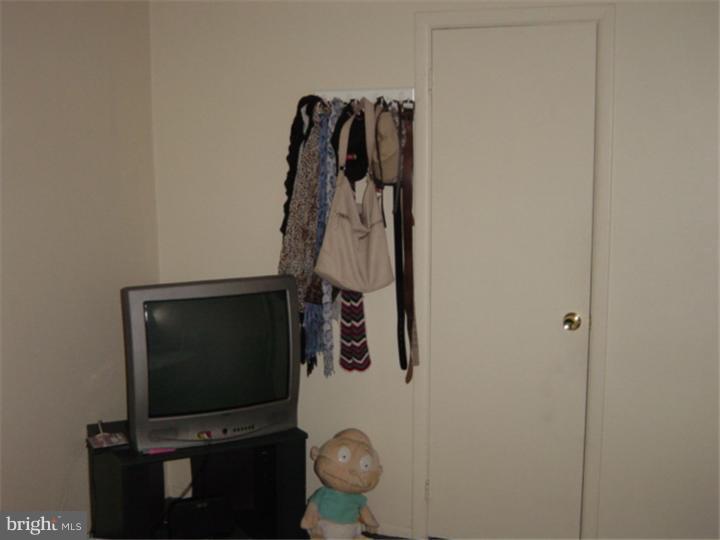 1203 Rainer Road Brookhaven, PA 19015 - Photo 15 of 21 Bedroom 2
